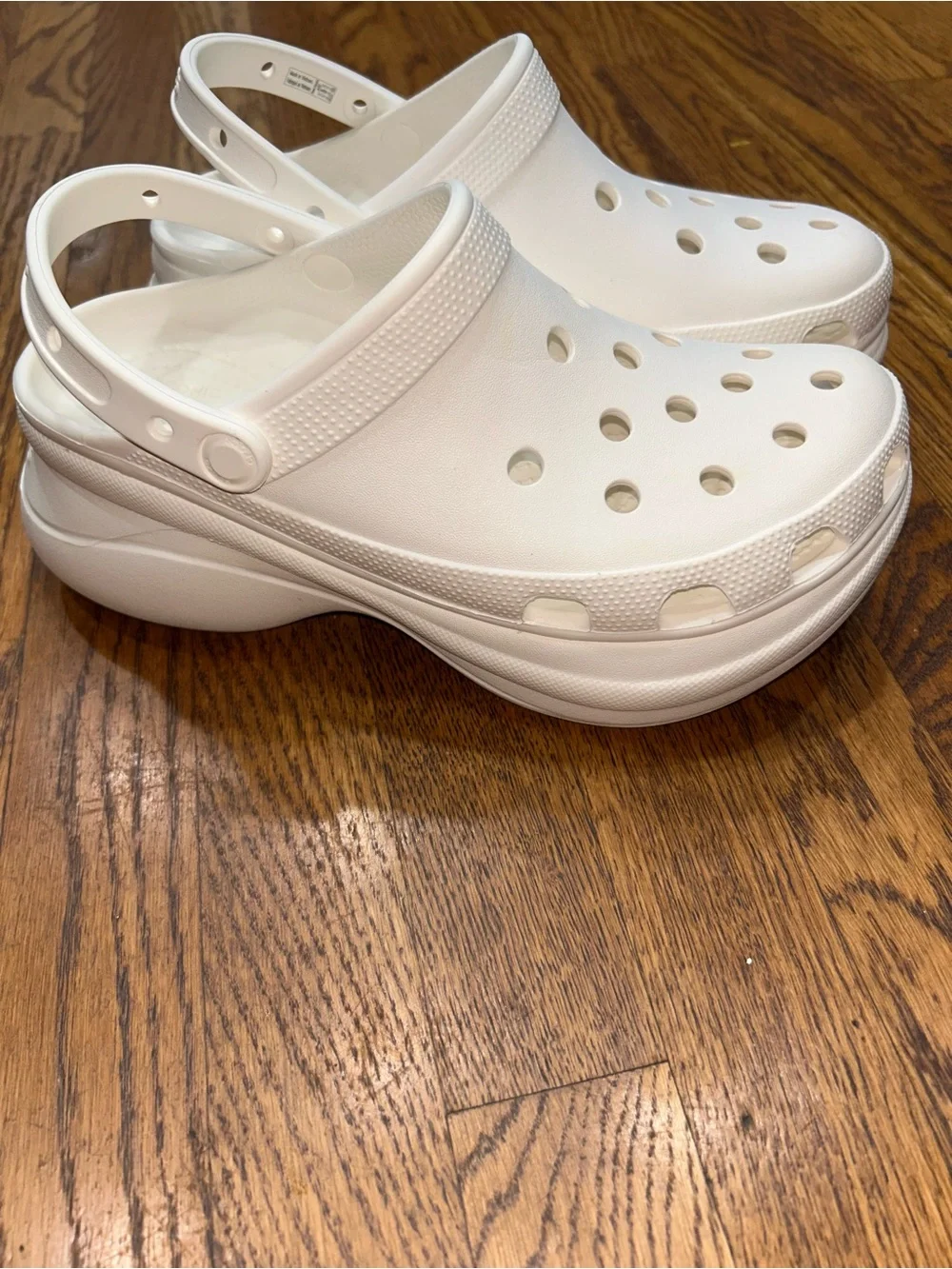 Crocs Classic Platform Clogs White Women’s Size 10 Lightweight Comfort Shoe